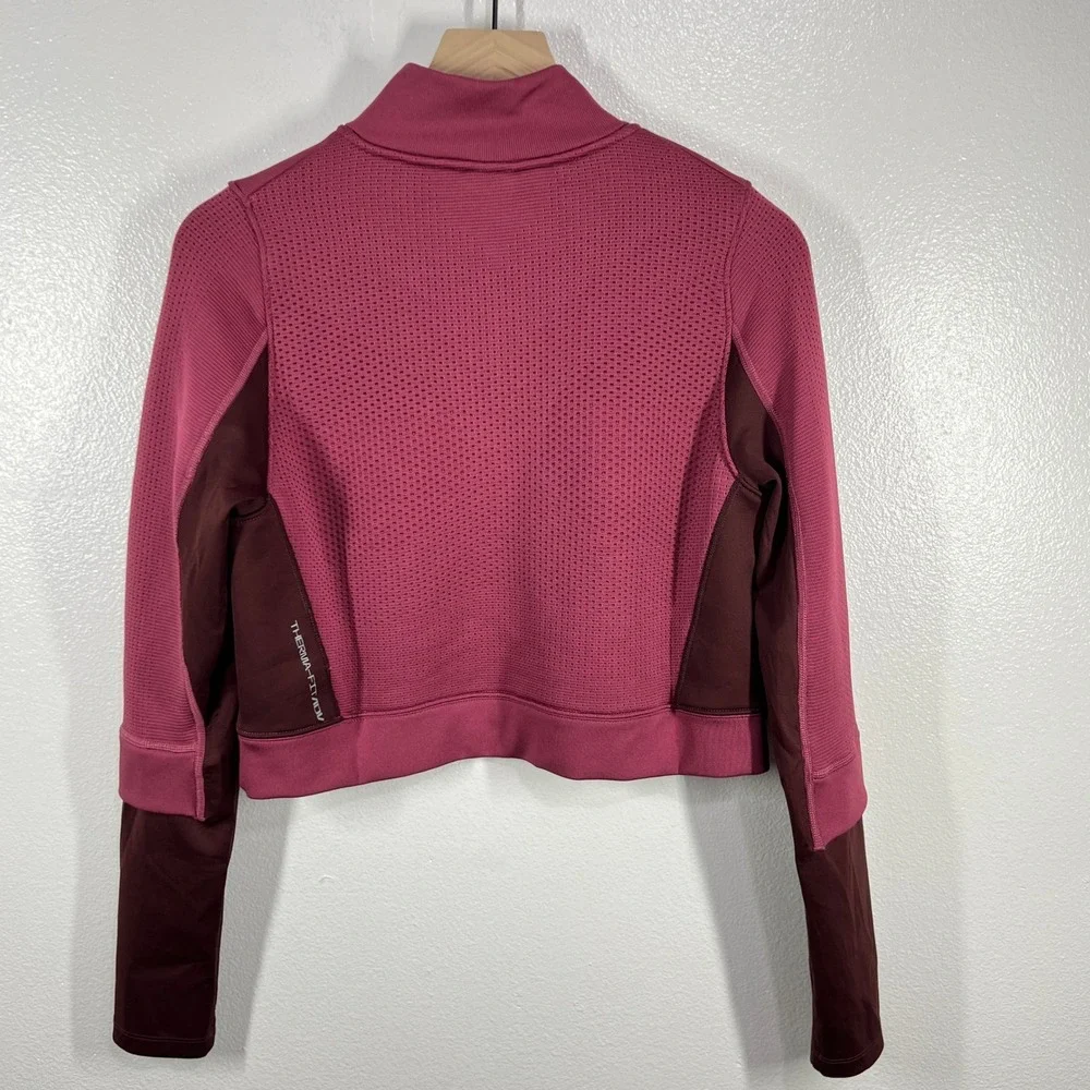 Nike style pullover